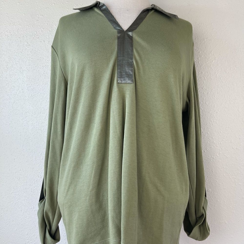 NWT Josephine Chaus Women’s Top Size M